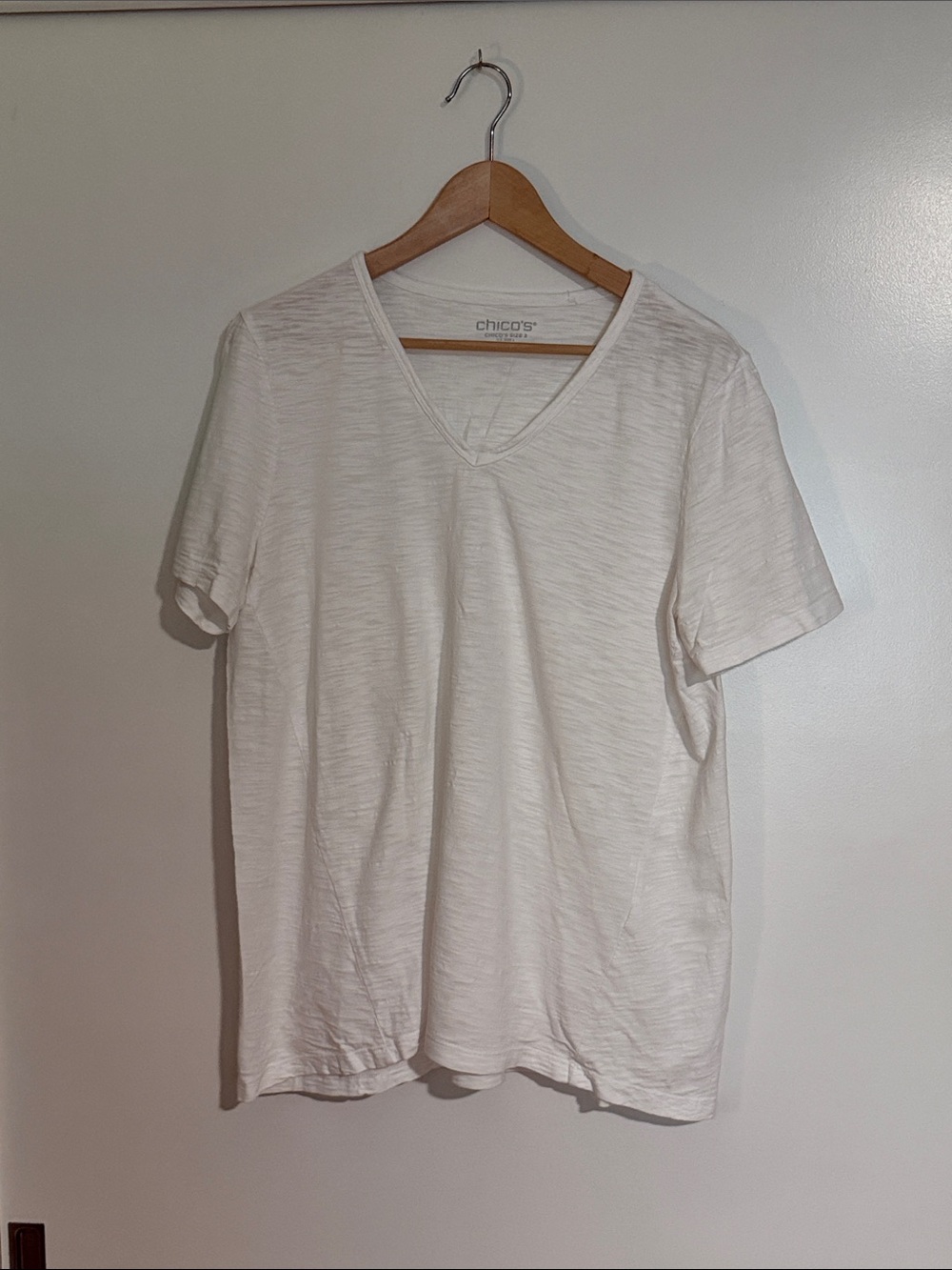 Chico's white Short-Sleeve V-Neck Tee, Tunic Large, 2, 12/14